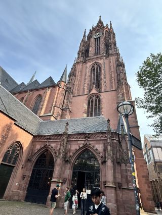 Katedral ini layak untuk dikunjungi