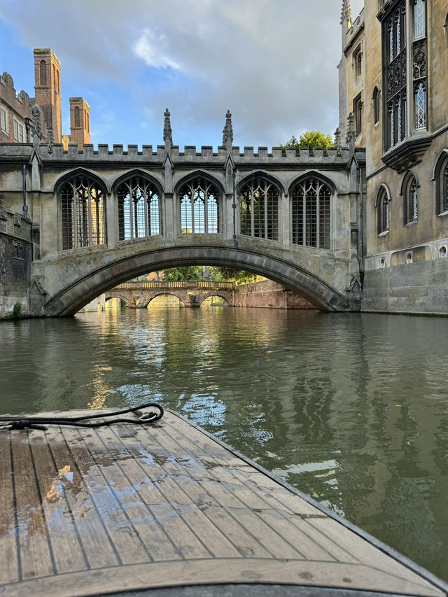 🇬🇧 Cambridge Curiosities: Scholarly Strolls Through History and Knowledge 🎓 🇬🇧 Cambridge Curiosities: Scholarly Strolls Through History and Knowledge 🎓