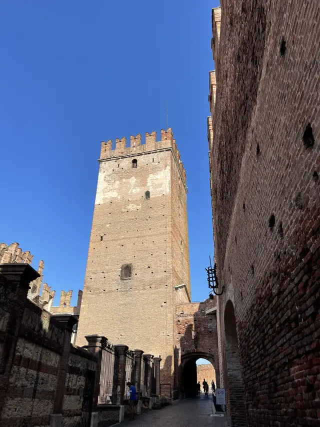 Verona: Romance, History & Timeless Charm 💘🏛️✨