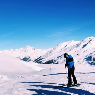 法國最佳滑雪勝地：粉雪山峰、阿爾卑斯山村與史詩級冬季樂趣 