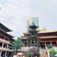Jing an temple