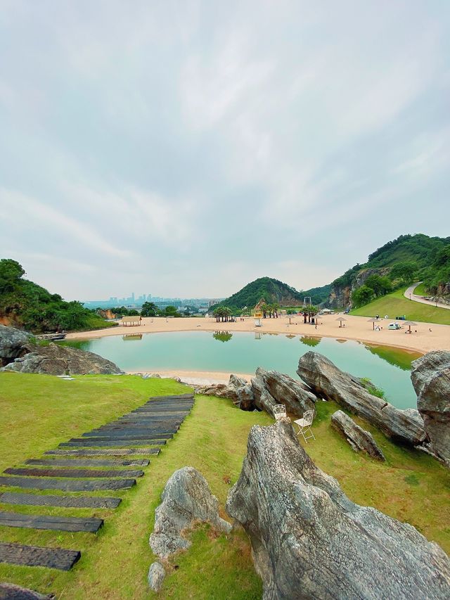 🏖️ Do you know this beach in 📍Hangzhou ⁉️