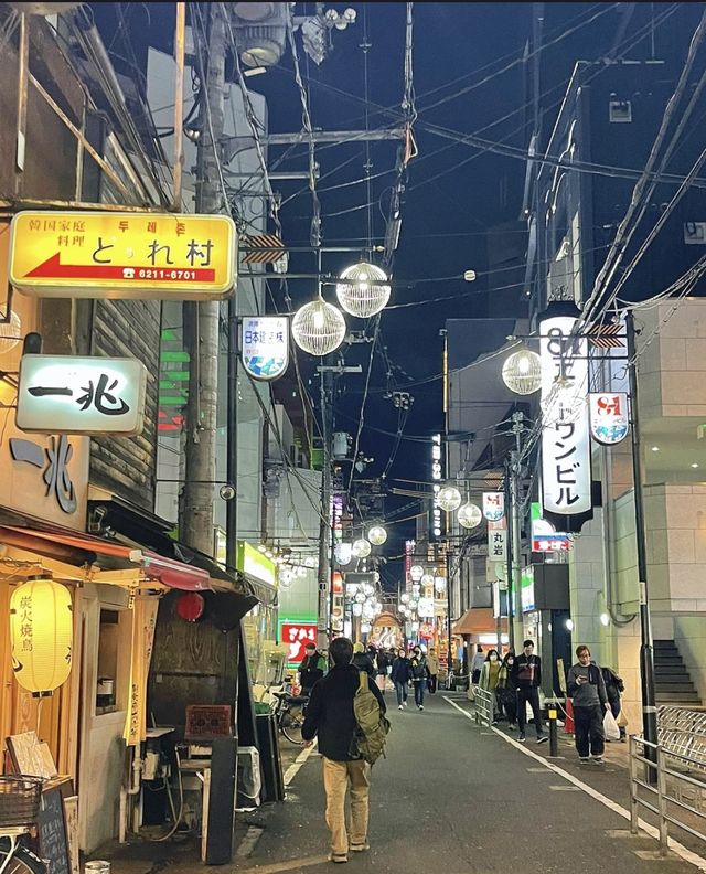 🌃As night falls, the dazzling night view of Osaka is a must-see for capturing beautiful moments here!