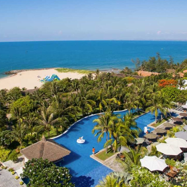 A must-stay hotel in Mui Ne, Vietnam - the cliff resort&residences