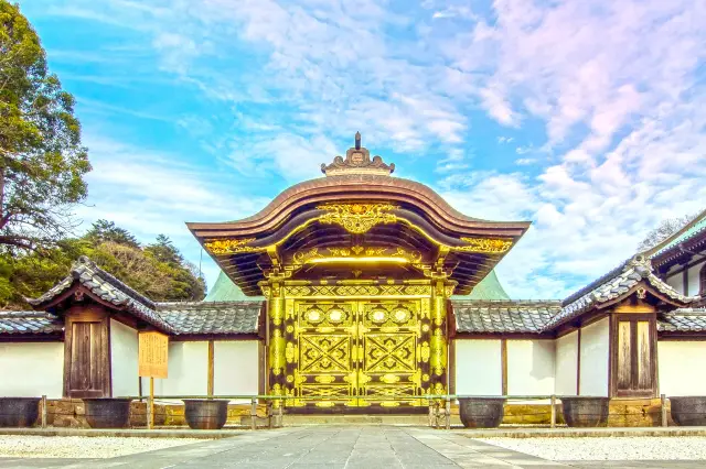 Kamakura City and The Great Buddha of Kamakura: Treasures of History and Symbols of Culture