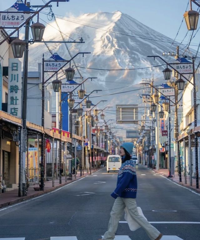 “誰能憑愛意要富士山私有~”