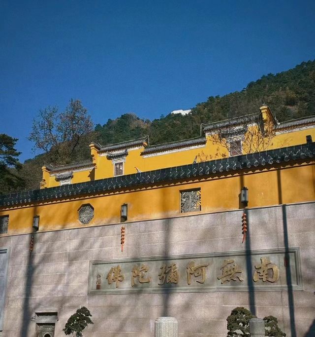 一方淨土，三柱清香，但行好事，莫問前程，越來越好！