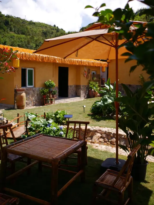 A starry sky camping site within an hour's drive from Xiamen