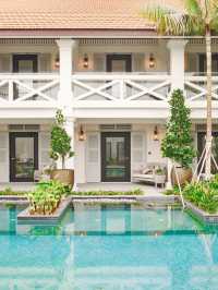 🌟✨ Sentosa's Luxe Heritage Retreat: Barracks Hotel Review ✨🌟