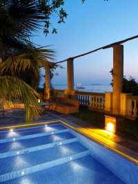 Positano's Hidden Gem 🏨✨: Villa Treville