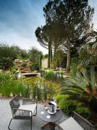 🌟 Valence Charm: Top Hotel Picks with Flair 🌟