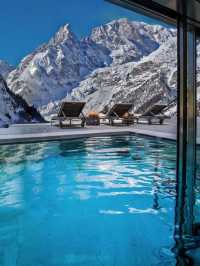 🏔️ Courmayeur Charm: Auberge de La Maison! 🛌✨