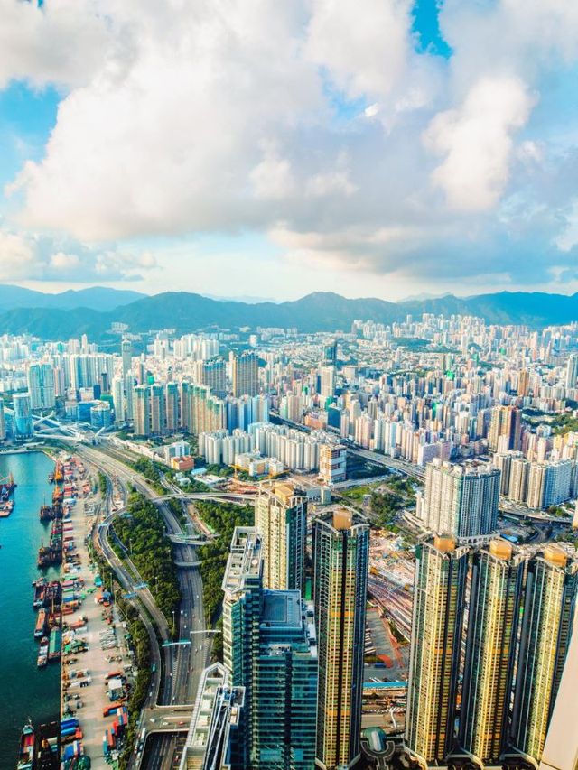 🌟 Hong Kong's Top Attractions: A Nightlife Experience 🌃✨