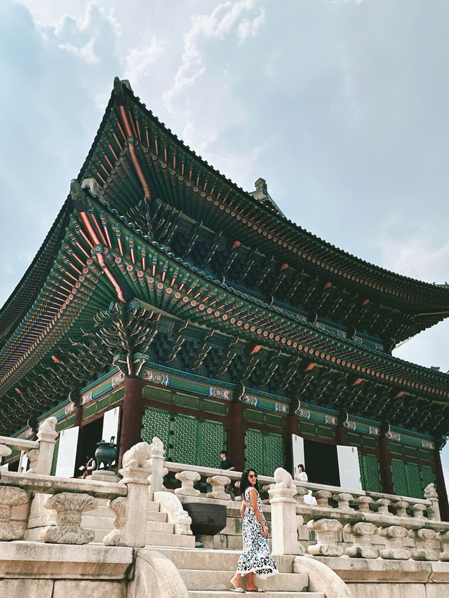A glimpse of Korea’s majestic heritage • Walking in the footsteps of Kings and Queens🤴👸