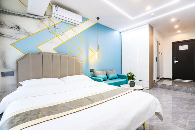 南京夫子廟!人均只需數十元!捨不得退房。 南京夫子廟!人均只需數十元!捨不得退房。