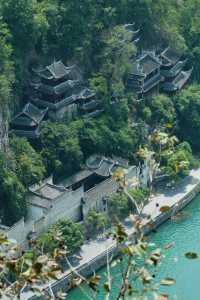 鎮遠|遠觀青龍洞古建築群。