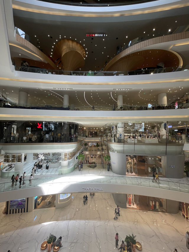 World-Class Commercial Landmark: Icon Siam