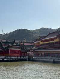 上虞秀峰寺：深山藏古寺，禅意韻悠長