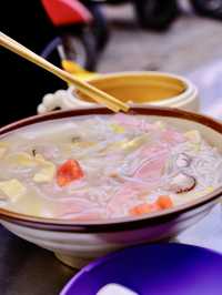 為了頓飯，跑了一座城，建議吃完在離開昆明