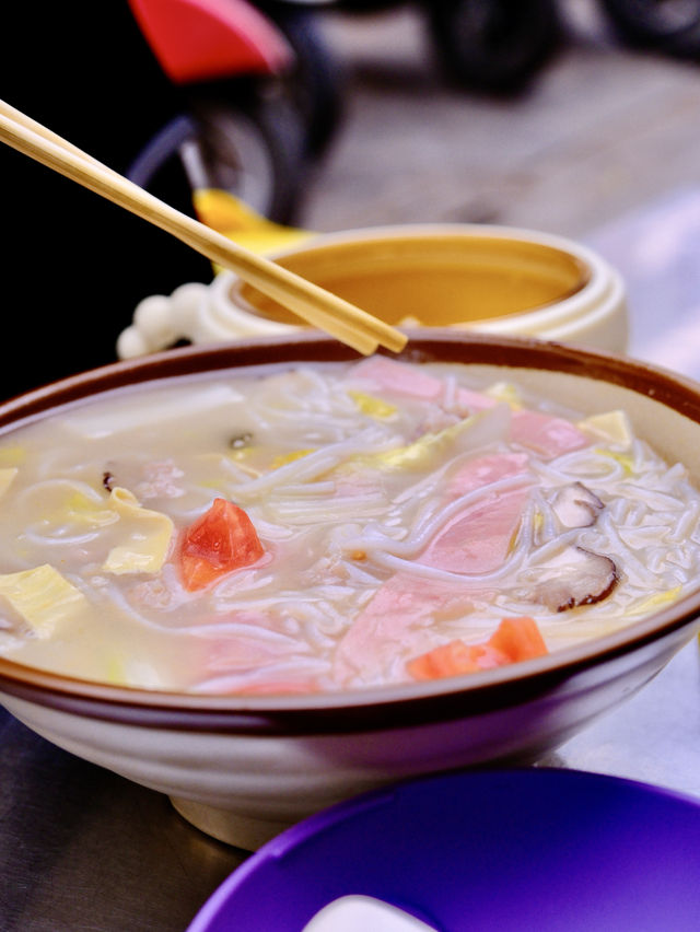 為了頓飯，跑了一座城，建議吃完在離開昆明