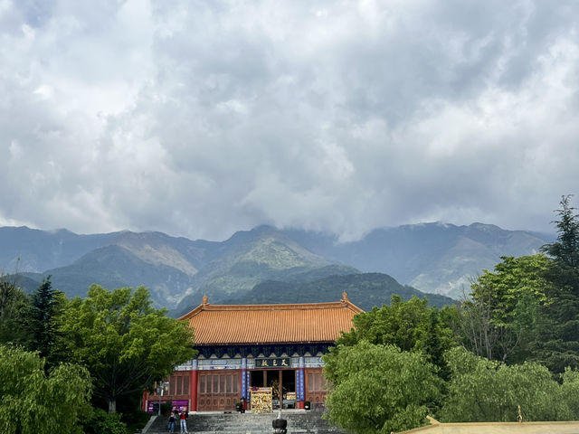 A Moment at Chongsheng Temple Dali