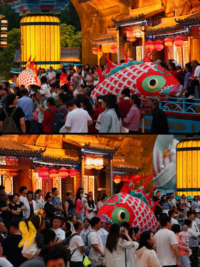 嘩！武漢嘅！水上樂園不夜城！超燃！