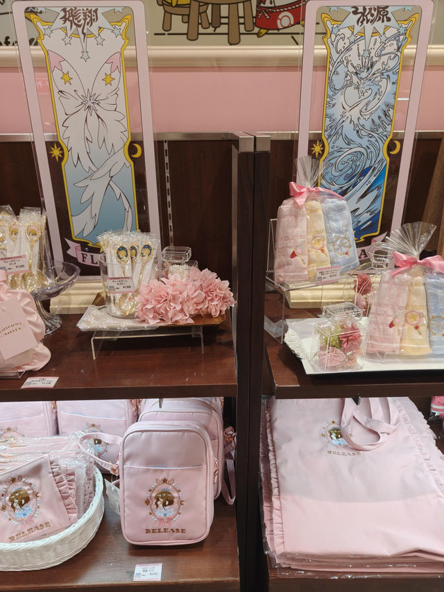 大阪百變小櫻快閃店｜誰的童年DNA動了
