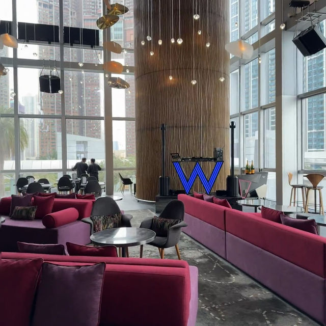 08年的香港海景W酒店非凡套 帶我穿越回經濟上行期…