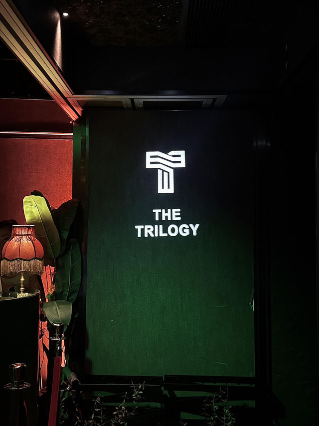 中環打工人後花園！The Trilogy天台酒吧太Chill啦🌃