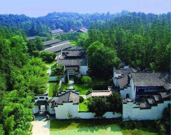 《踏尋贛鄱千年詩行：在水墨山河間邂逅風雅江西》