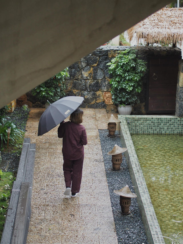 7月雨季麗江 乘雲不備偷拍雪山