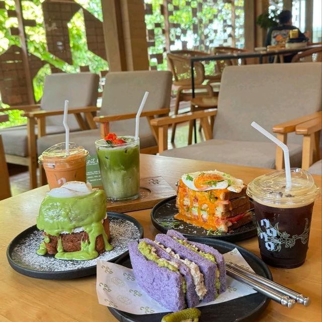 一頓儀式感十足的 Brunch，是我給自己最溫柔的旅行獎勵☕🌿