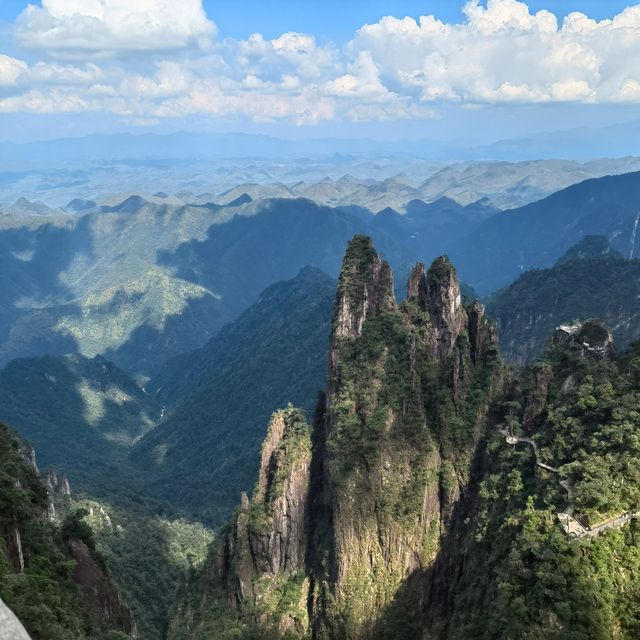 莽山五指峰｜被遺忘的秘境！ 誰說湖南只有張家界？莽山五指峰是隱世仙境！藏在郴州深山裡的絕美風光