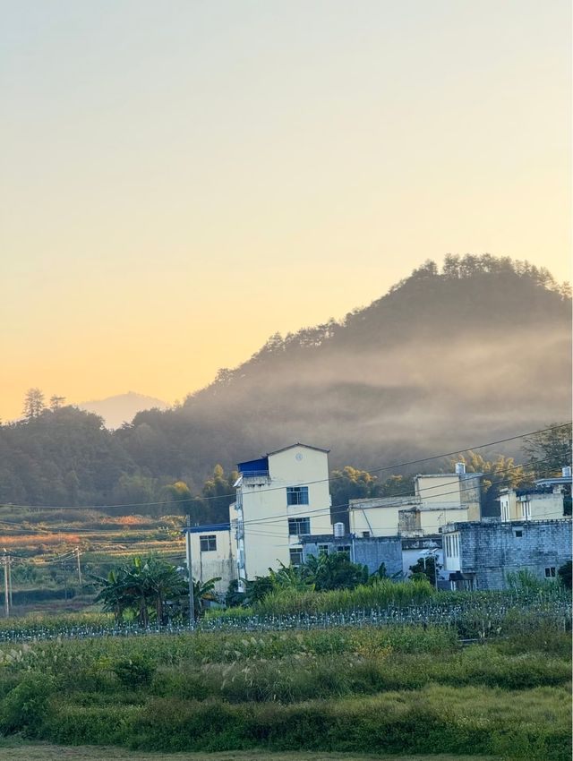 最愛無邊山崖泡池 - 邊泡溫泉邊賞湖景！