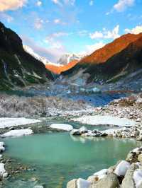 海螺溝3日奇幻之旅:赴一場日照金山的仙境之約