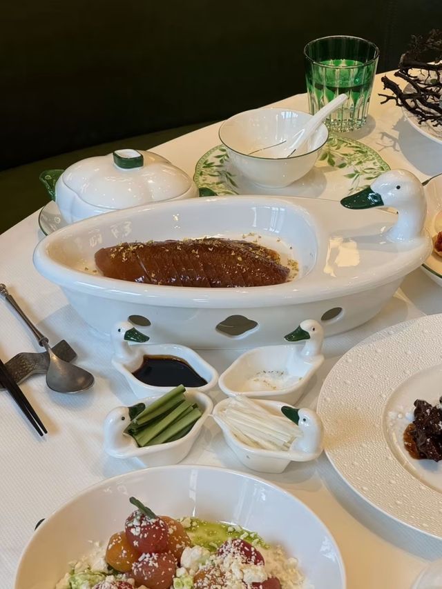 上海首店!!顯貴老錢風餐廳!不是在法國!