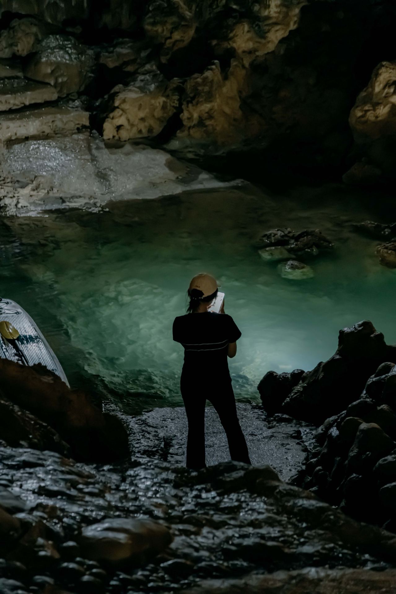 Guiyang 40-minute direct trip | Longli Feilong Cave one-day tour | Cave climbing - paddleboarding + Guiji cave coffee
