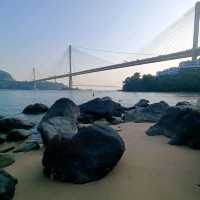 黃昏日落下的汀九橋