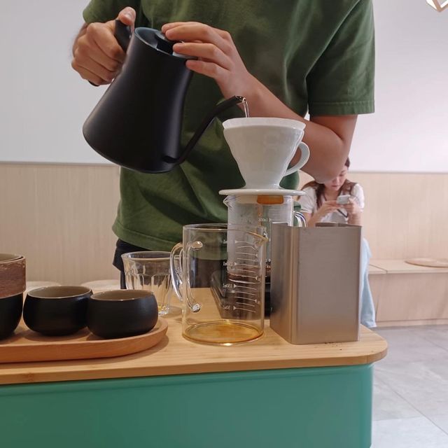 【深水埗】木系小清新CAFE🍴咖啡 X 手工甜品