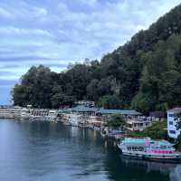 Pantai Bebas Perapat