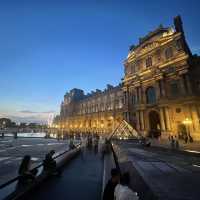 Summer evening with Seine and Lourve