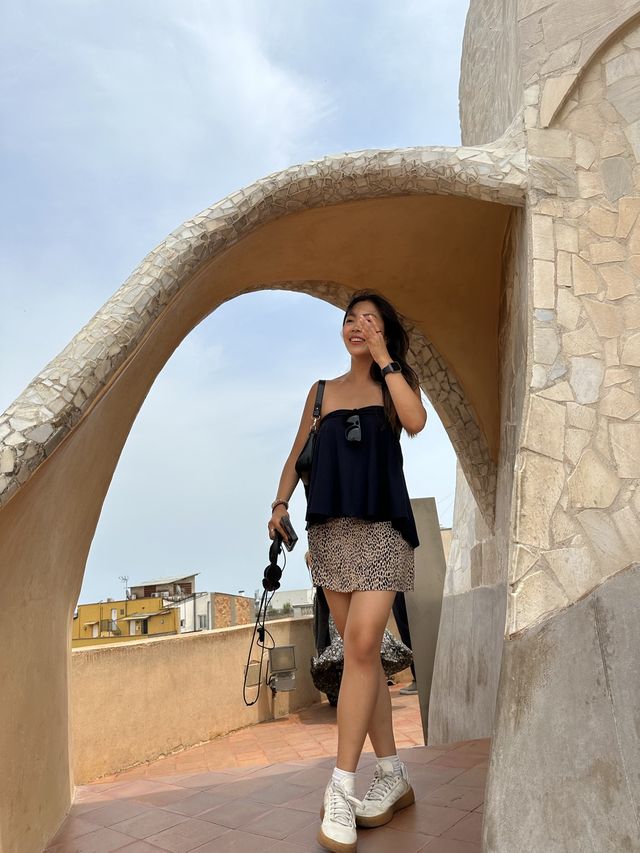 Casa Mila — a must visit attraction in Barcelona 🏠🏛️