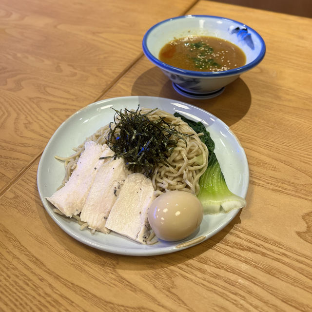 人氣拉麵店「AFURI阿夫利」🍜