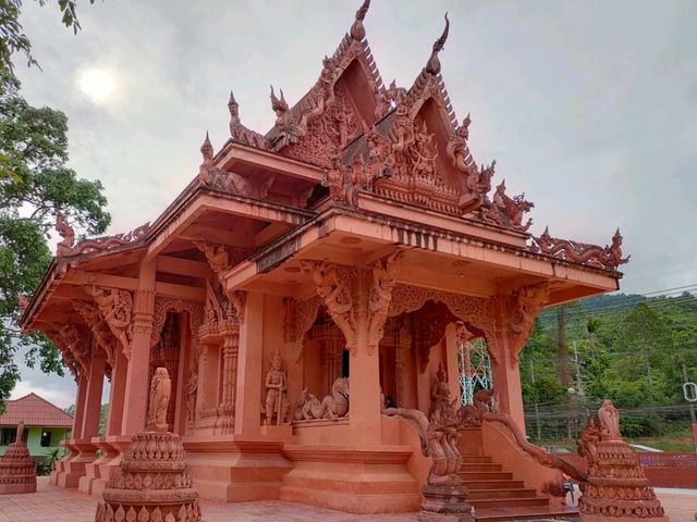 วัดราชธรรมาราม (วัดพระธาตุศิลางู)​ สมุย
