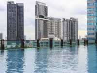 เปลี่ยนบรรยากาศนอนในเมือง Urbana Sathorn Hotel 