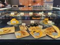  Hassadin cafe and brew