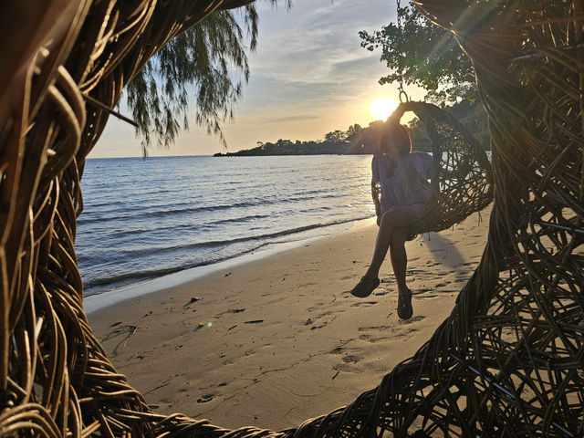 โคโคนัทบีชรีสอร์ท (Coconut Beach Resort)