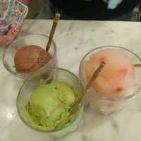 🍑🍒 JING JING Ice-cream Bar and Café
