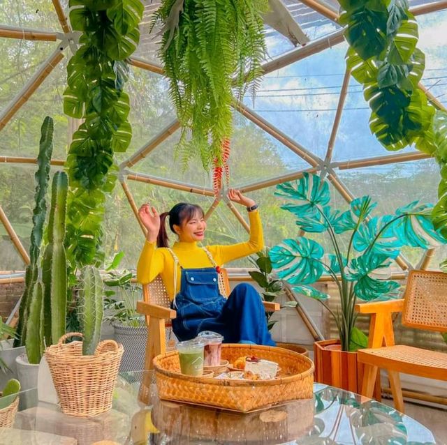 คาเฟ่สไตล์บาหลีปากช่อง มุมถ่ายรูปเพียบ📸