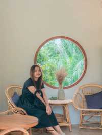 คาเฟ่ในสวนผลไม้ริมถนนกะปง